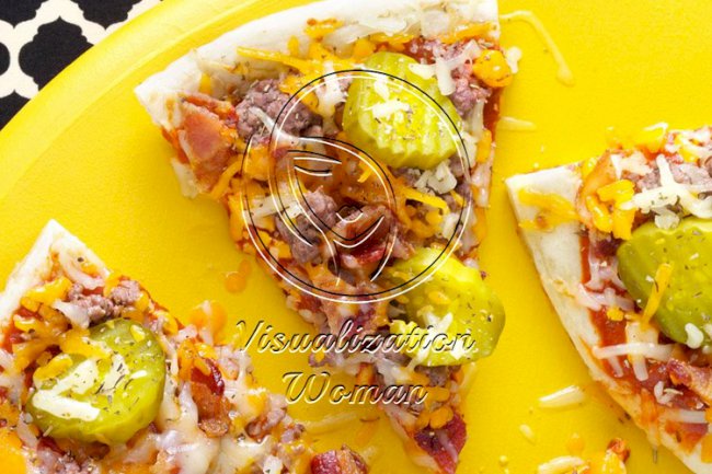 Bacon Cheeseburger Pizza