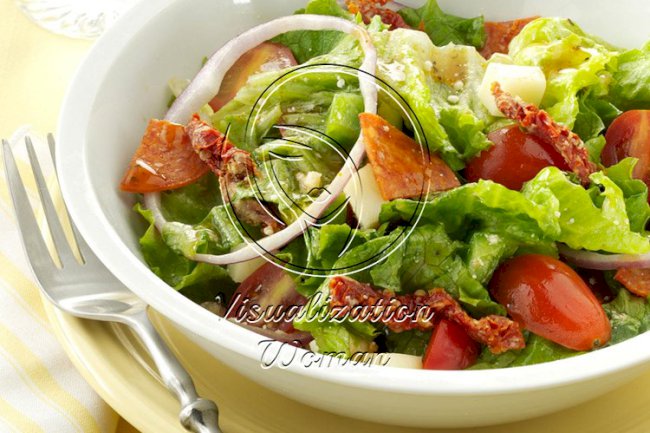 Tossed Pepperoni Pizza Salad