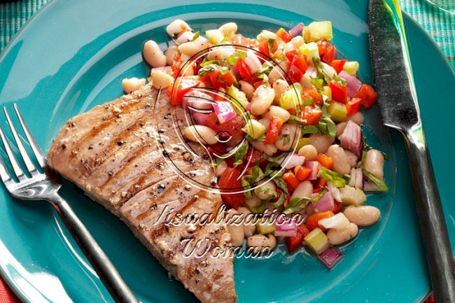 Tuna with Tuscan White Bean Salad