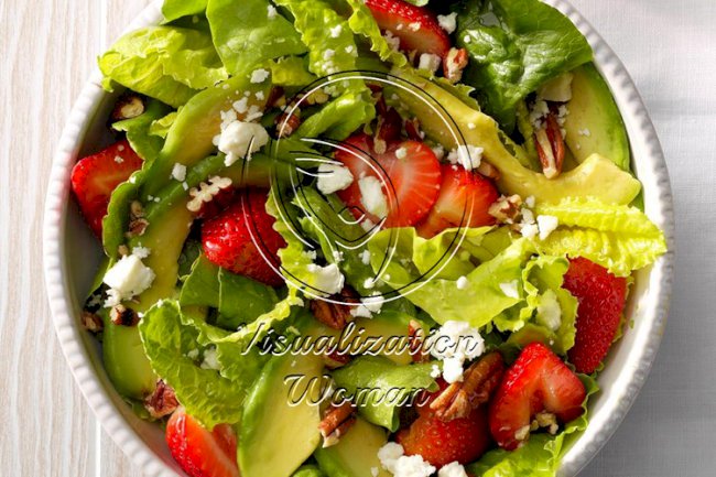 Strawberry-Avocado Tossed Salad