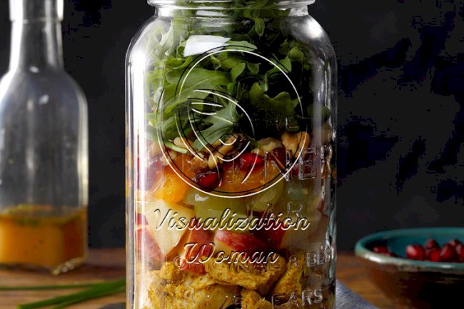 Turkey and Apple Arugula Salad in a Jar