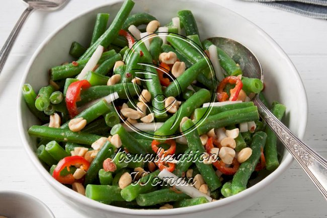 Ginger-Peanut Green Bean Salad