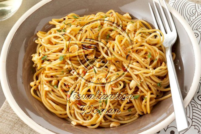 Sesame Spaghetti Salad with Peanuts