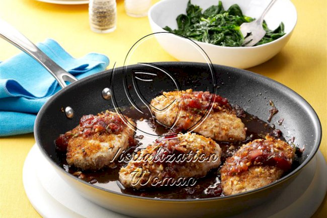 Almond Chicken & Strawberry-Balsamic Sauce