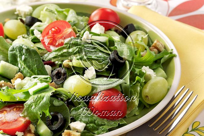 Greek Salad with Green Grapes