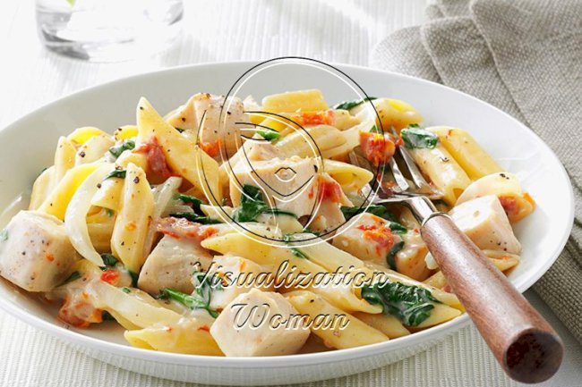 Chicken & Spinach Mostaccioli