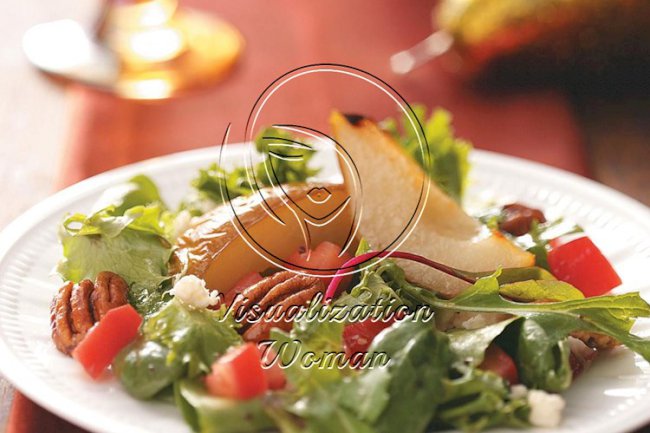 Gorgonzola and Pear Salad