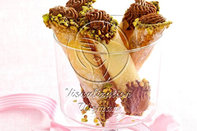 Chocolate Anise Cannoli