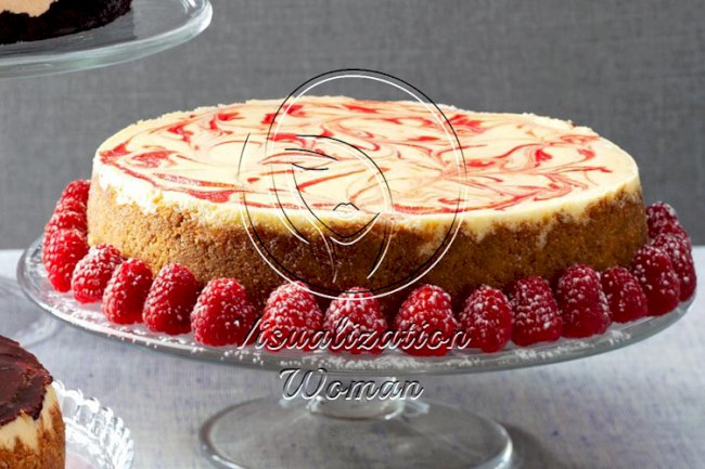 Swirled Raspberry & Chocolate Cheesecake