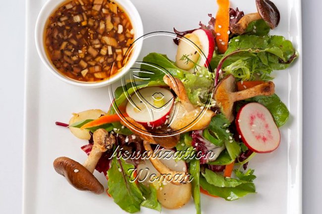 Shiitake Salad with Sesame-Ginger Vinaigrette