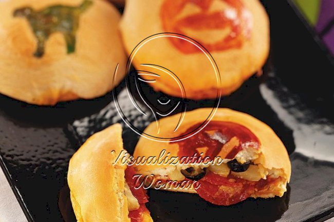 Trick-or-Treat Biscuit Pizzas