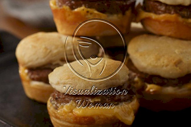 Breakfast Pattie Sliders with Cheese