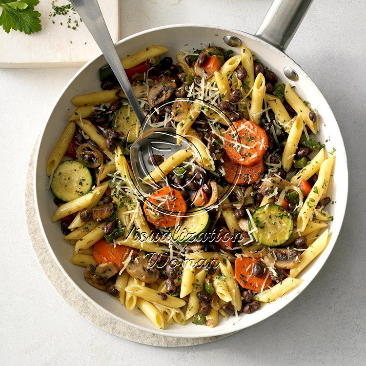 Penne with Veggies and Black Beans