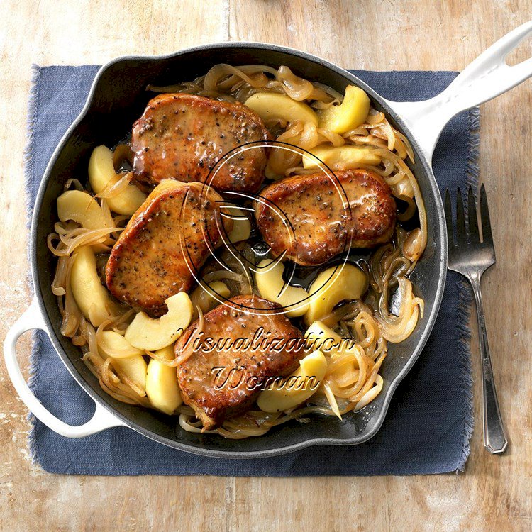 Apples ‘n’ Onion Topped Chops