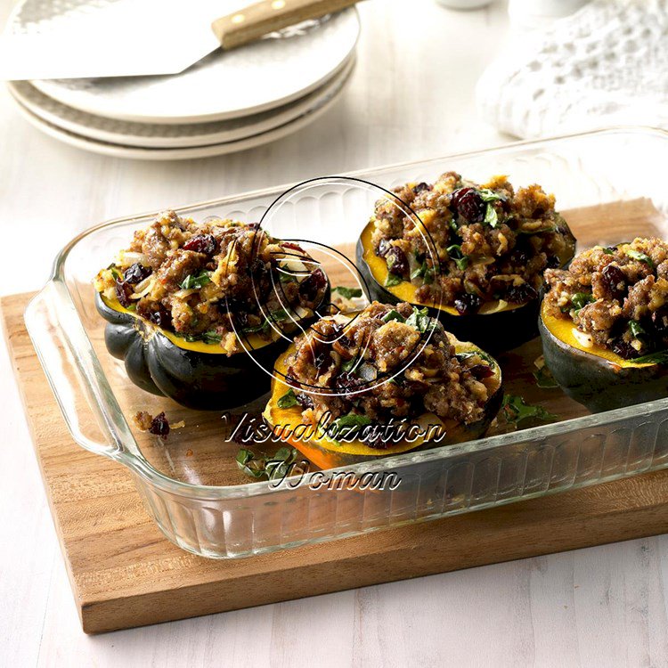 Sausage-Stuffed Acorn Squash