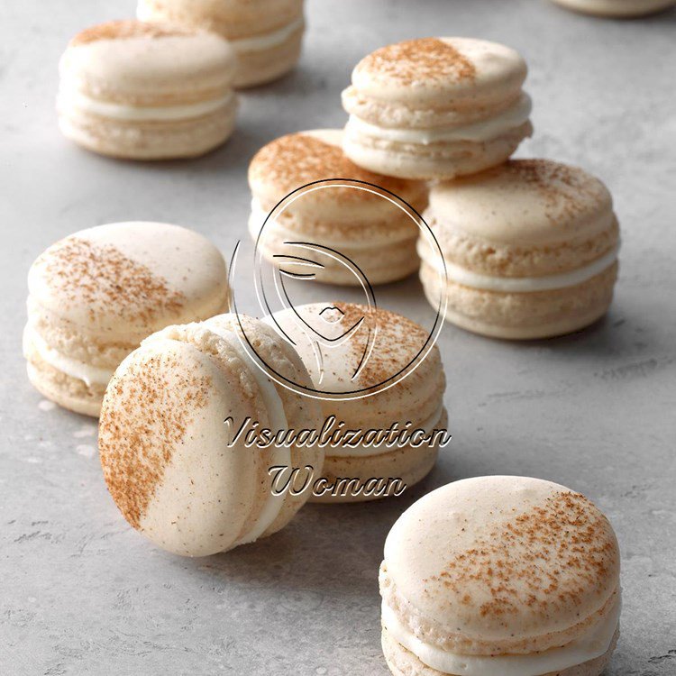 Cinnamon Roll Macarons