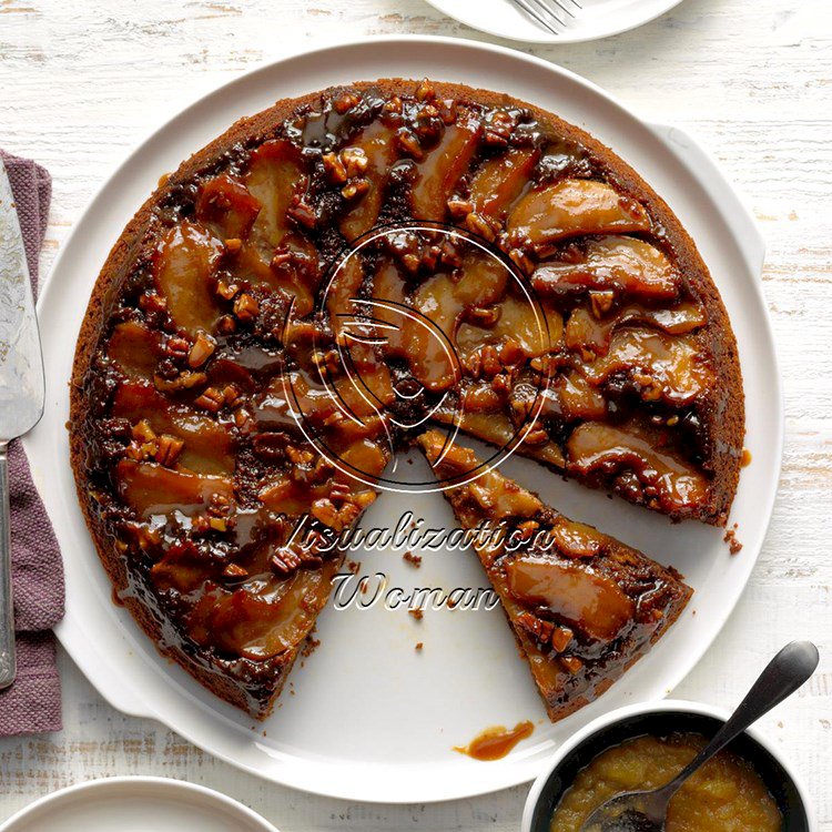 Apple Gingerbread Skillet Cake