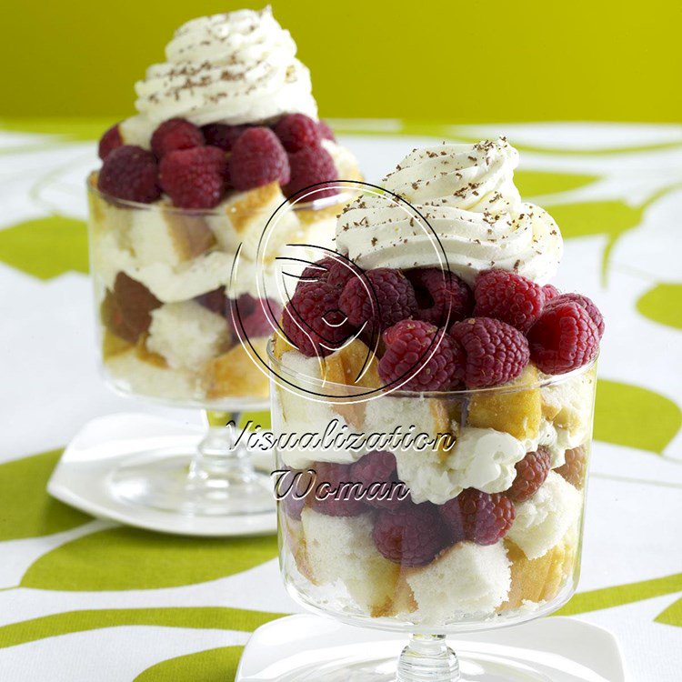 Raspberry Cheesecake Trifle