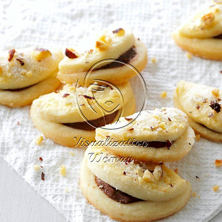 Folded Hazelnut Cookies