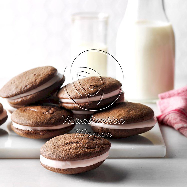 Chocolate-Raspberry Whoopie Pies