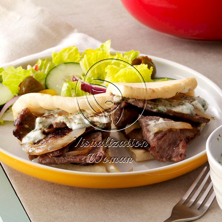 Beef Pitas with Yogurt Sauce