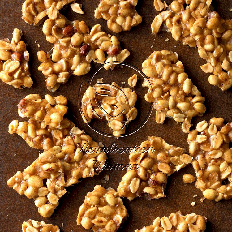 Cinnamon Peanut Brittle