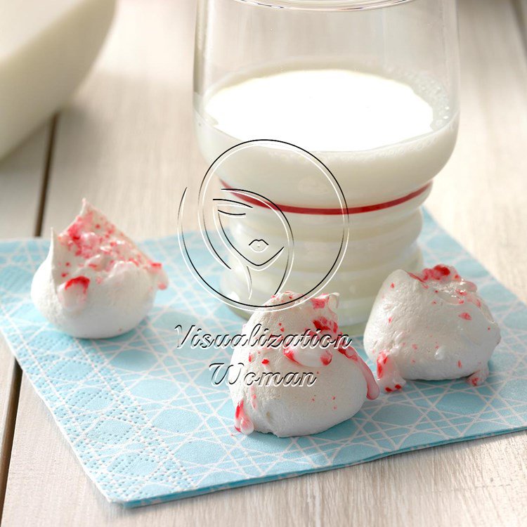 Peppermint Meringues