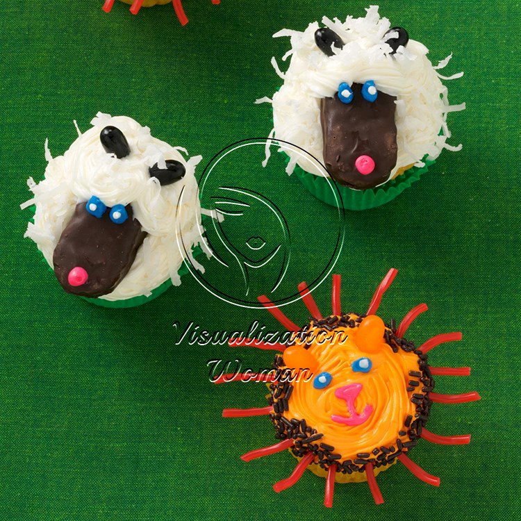 Lion and Lamb Cupcakes