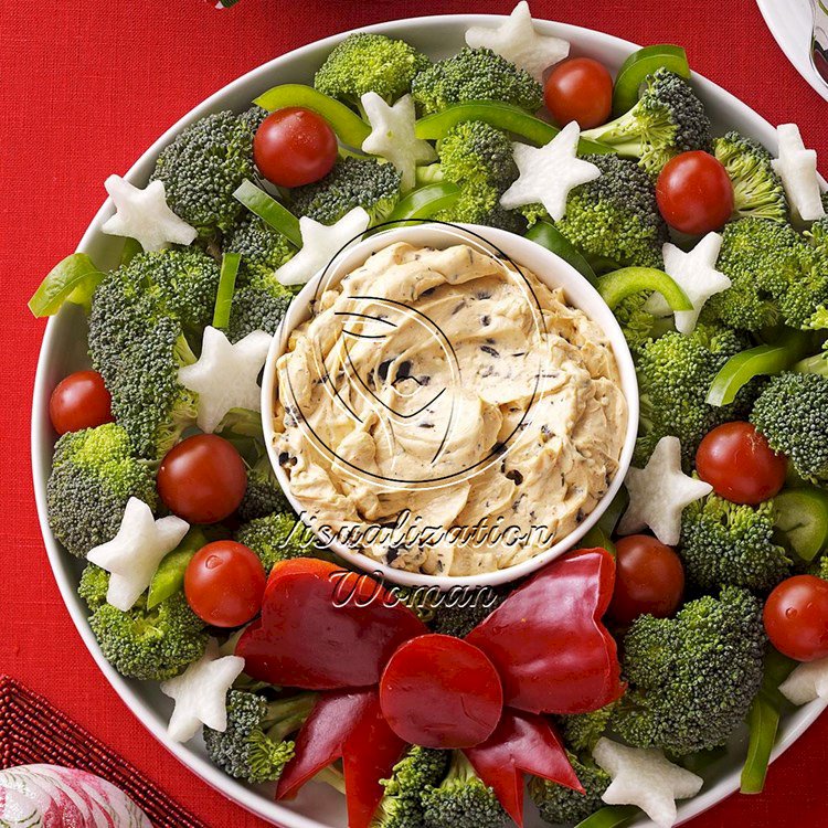 Vegetable Wreath with Dip