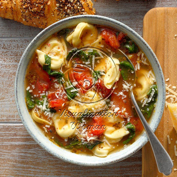 Spinach and Tortellini Soup