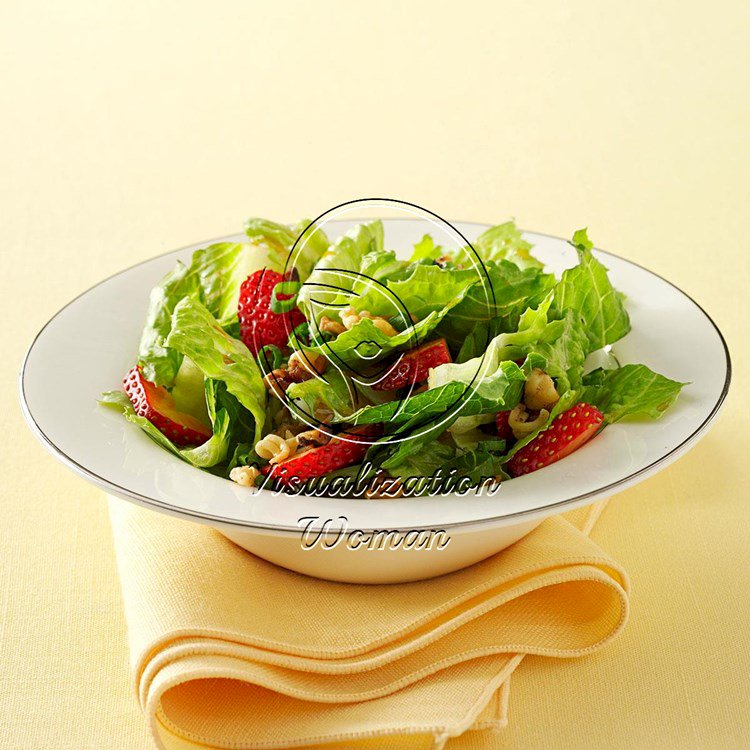 Crunchy Romaine Strawberry Salad