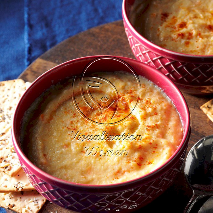 Cheesy Cauliflower Soup