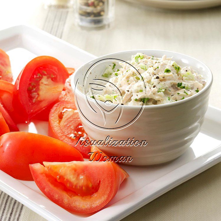 Crunchy Tuna Salad with Tomatoes
