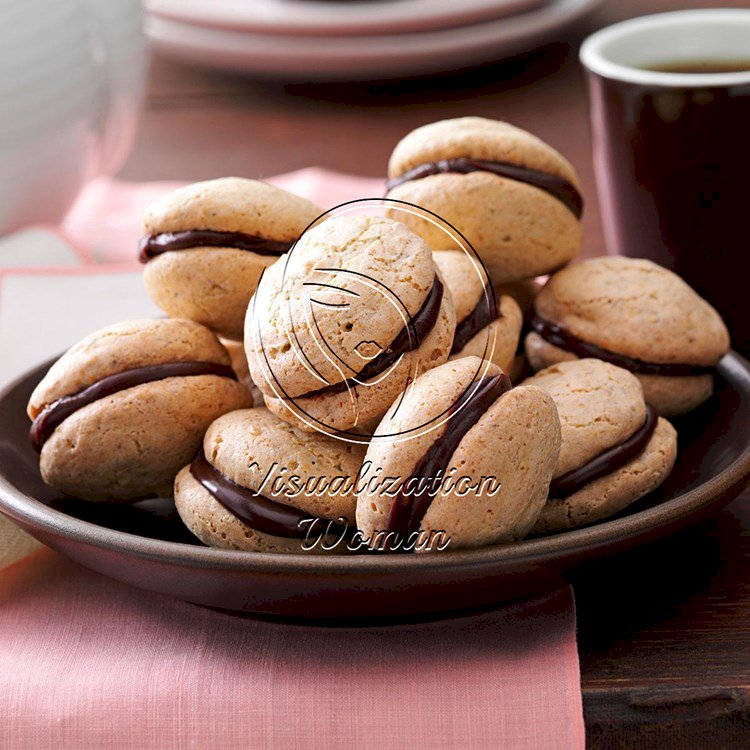 Pistachio Chocolate Macarons