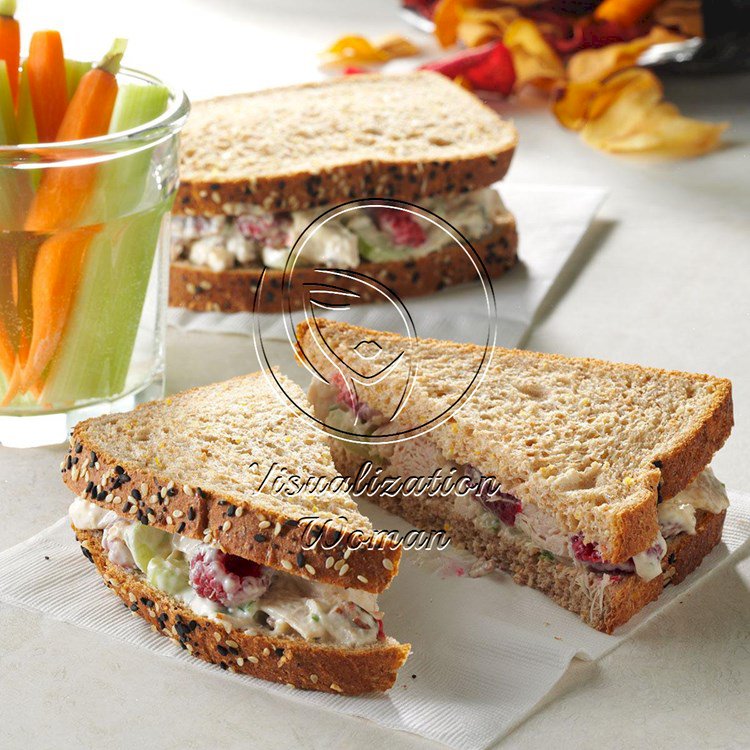 Raspberry Pecan Chicken Salad