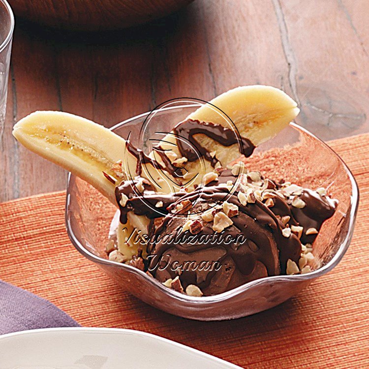 Chocolate-Almond Banana Splits