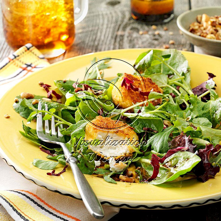 Honey Pecan & Goat Cheese Salad